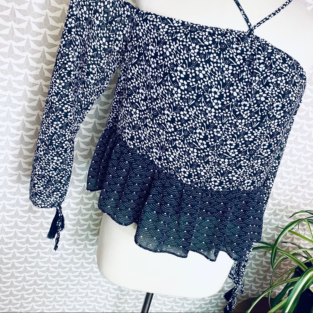Tularosa Black and White Floral Blouse - Picture 5 of 12